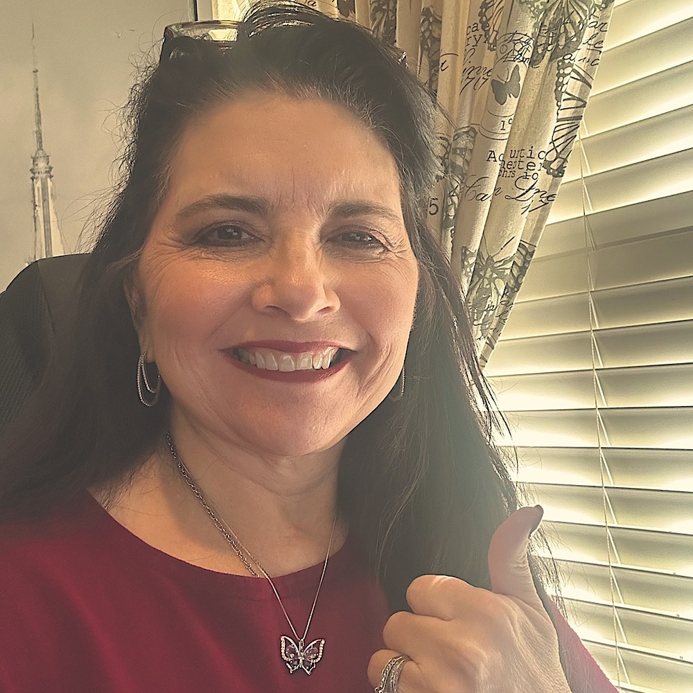 Meet your Posher, Marisa